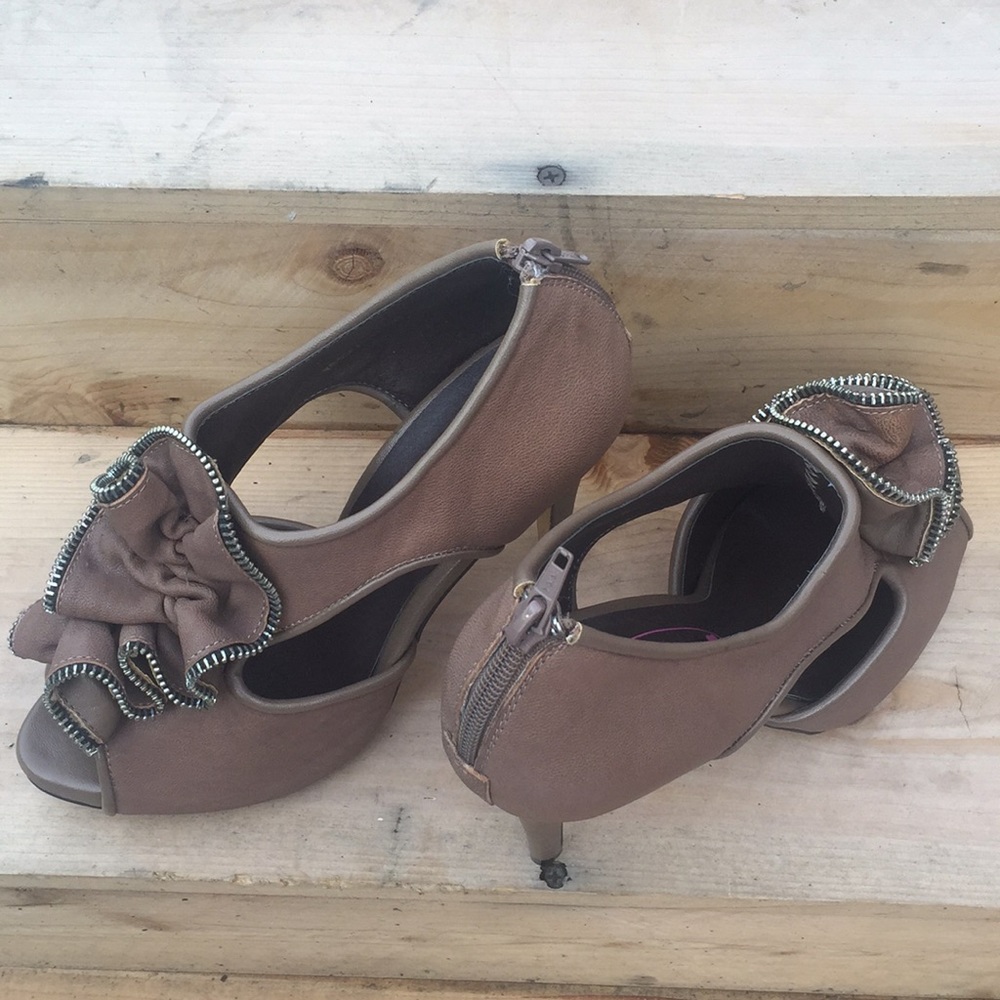 Hadari Genuine Leather Shoes - Picture 1 of 6